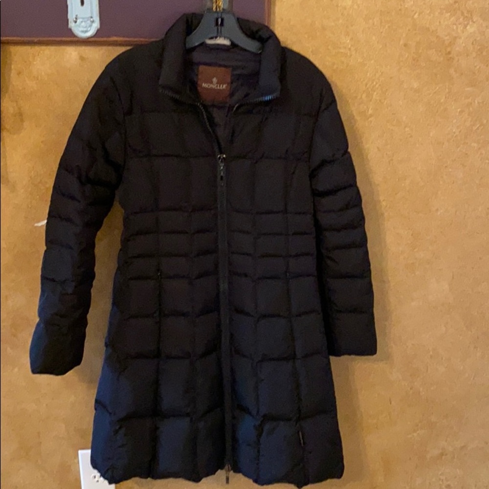 *SALE* MONCLER PUFFER COAT